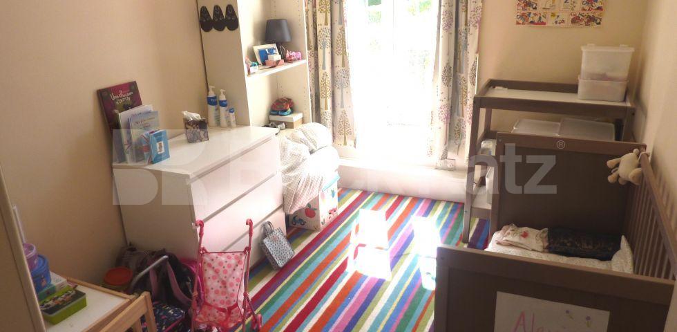 			NEW INSTRUCTION!, 2 Bedroom, 1 bath, 1 reception Flat			 Garden Road, ST JOHNS WOOD